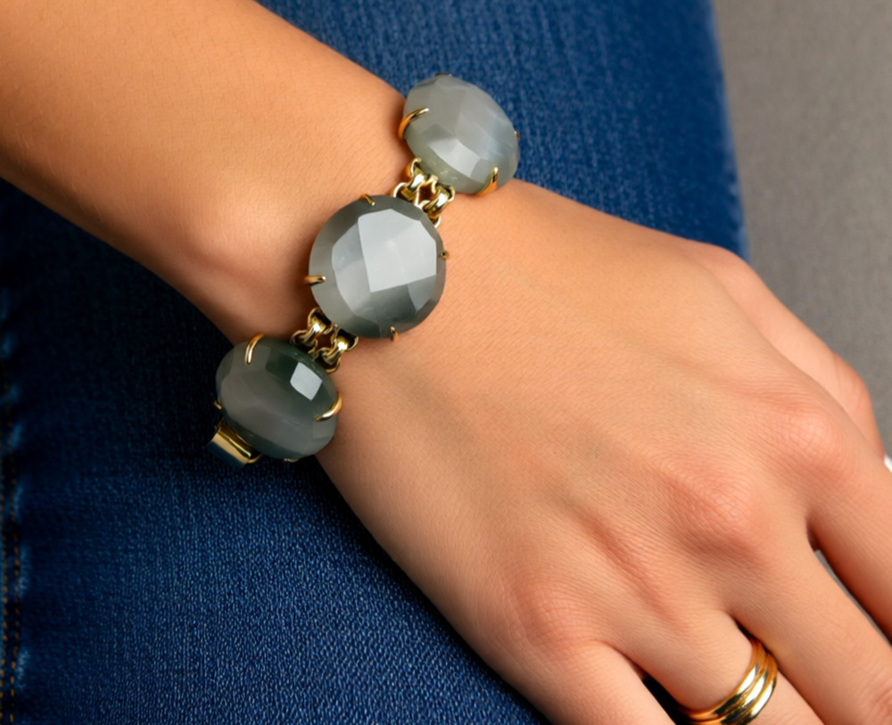 Kendra Scott Cassie In Slate Gray Cat’s Eye Bracelet In Gold